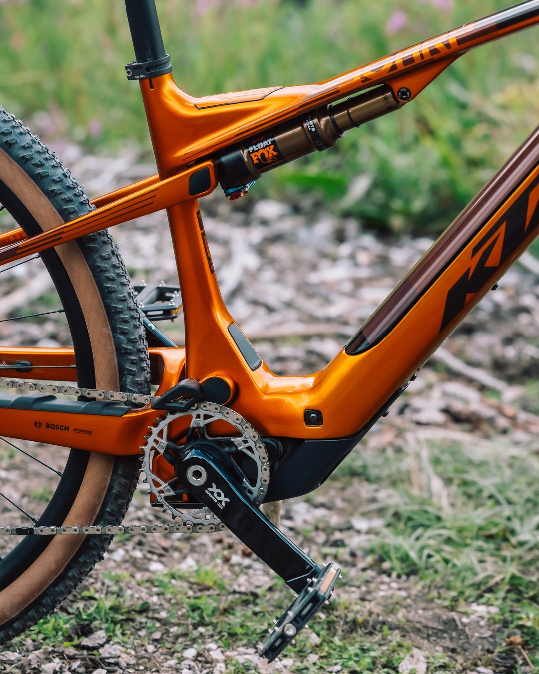 Cadre central du KTM Macina Scarp SX Exonic avec moteur Bosch Performance Line SX et pédalier SRAM XX.