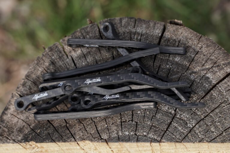 Cornetto-chain-catcher-Alpitude-carbon-fibre-chain-guide-guidacatena