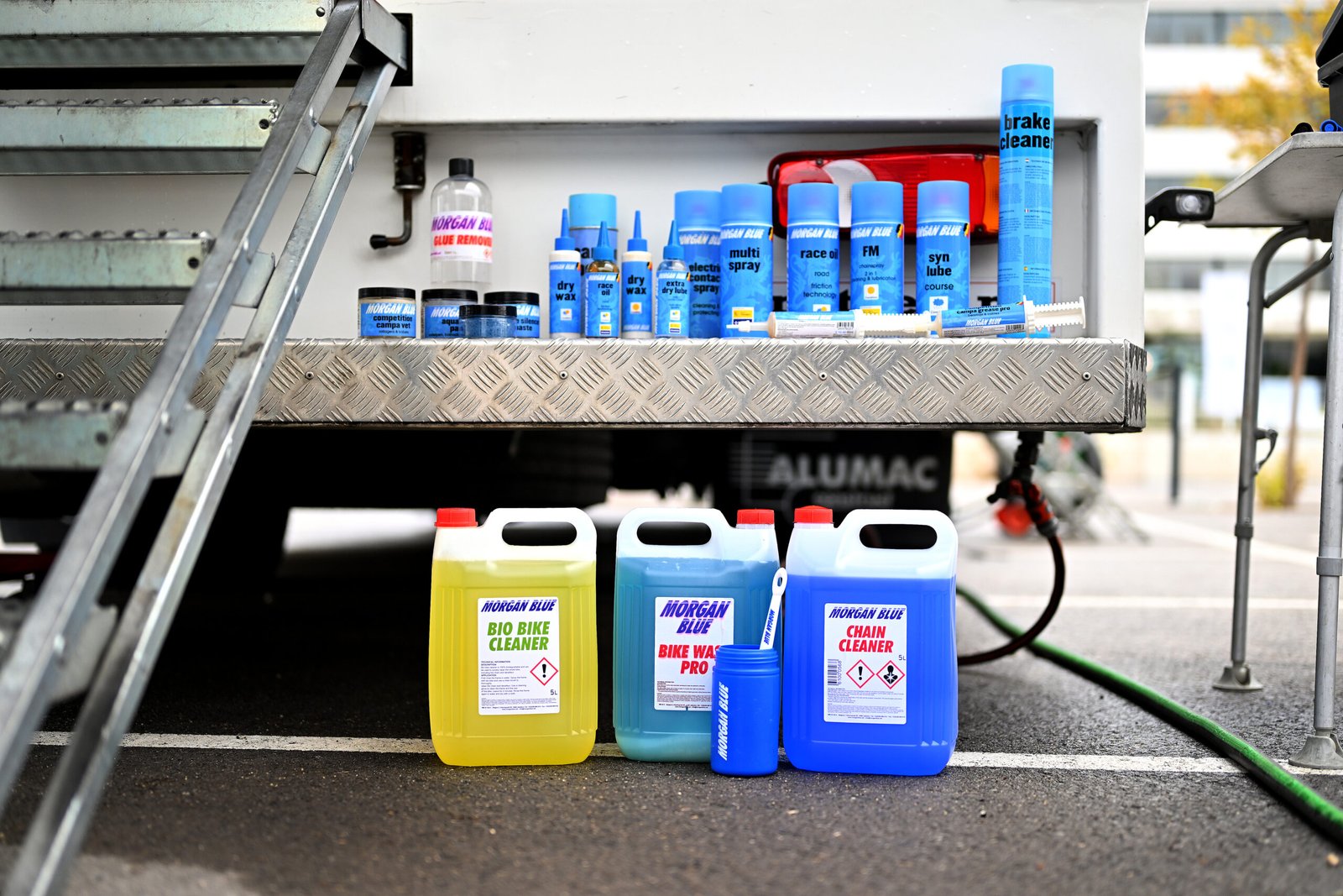 Produits d’entretien Morgan Blue dans un atelier mécanique