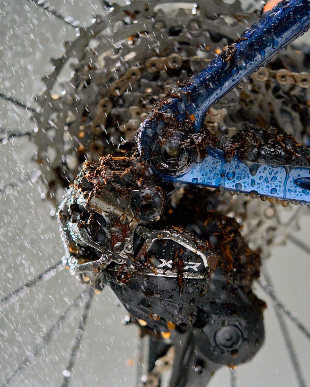 Dérailleur Shimano XTR sur le Myroon Exonic KTM, testé dans des conditions boueuses extrêmes