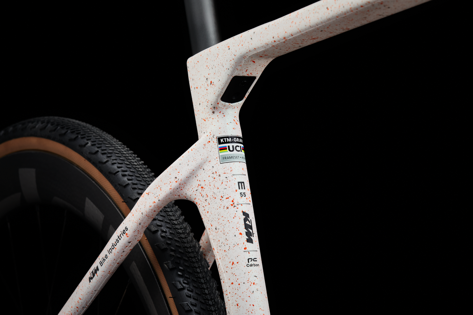 Cadre du KTM Gravelator Exonic avec certification UCI, design aérodynamique et carbone ultra-léger.